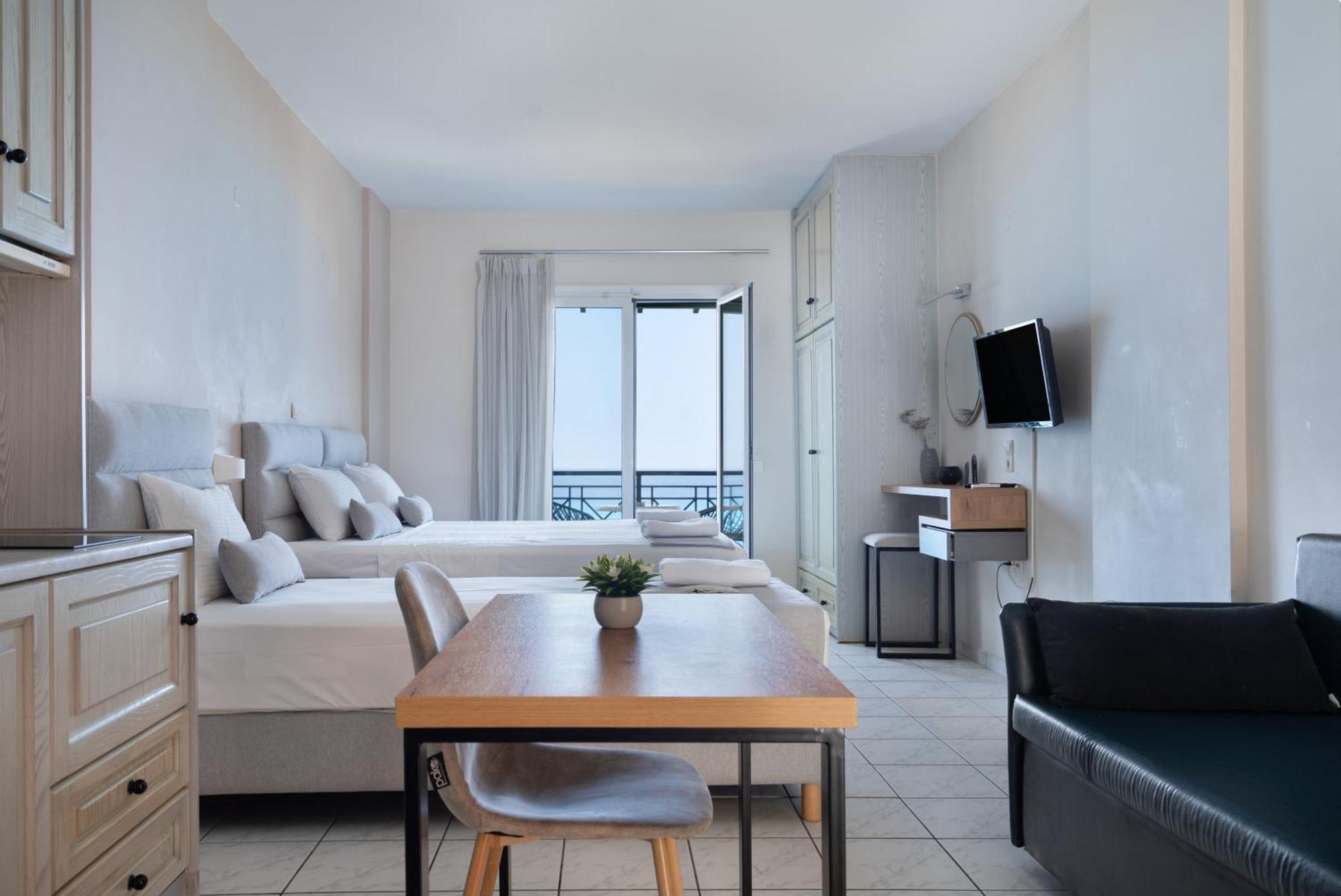 Sunset Triple 1 Apartment Ayios Nikitas Bagian luar foto